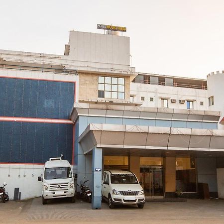 Capital O 69831 Hotel Mount Heera Chennai Exterior photo