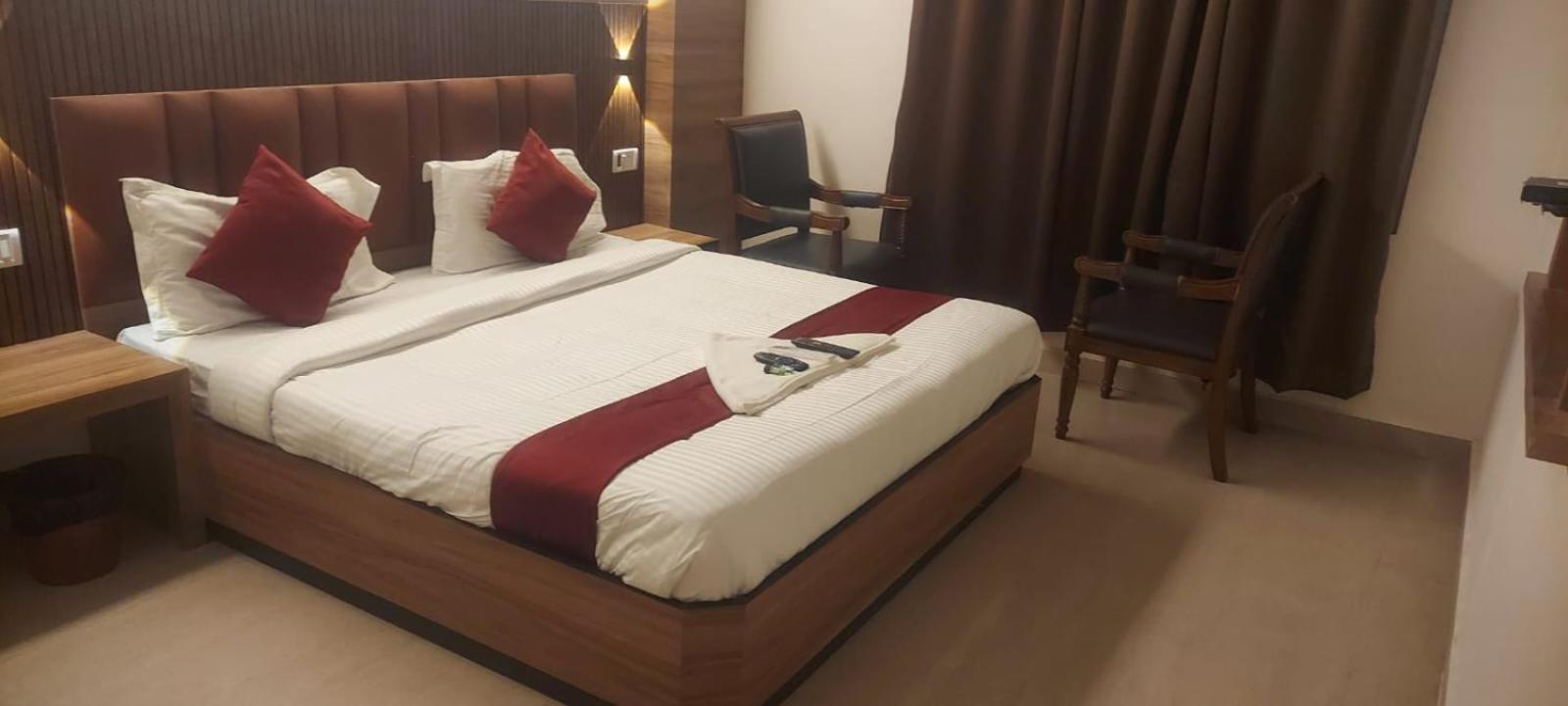 Capital O 69831 Hotel Mount Heera Chennai Exterior photo