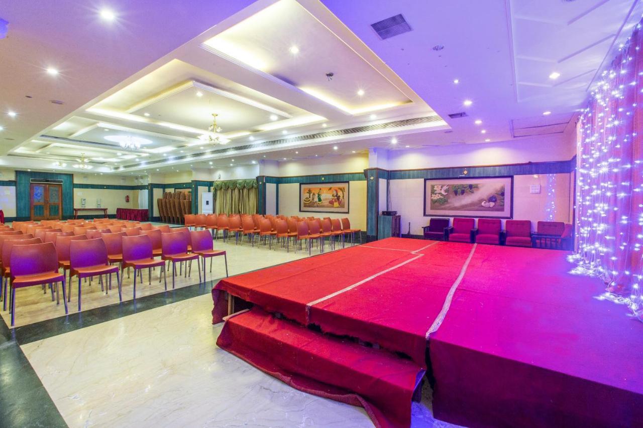 Capital O 69831 Hotel Mount Heera Chennai Exterior photo